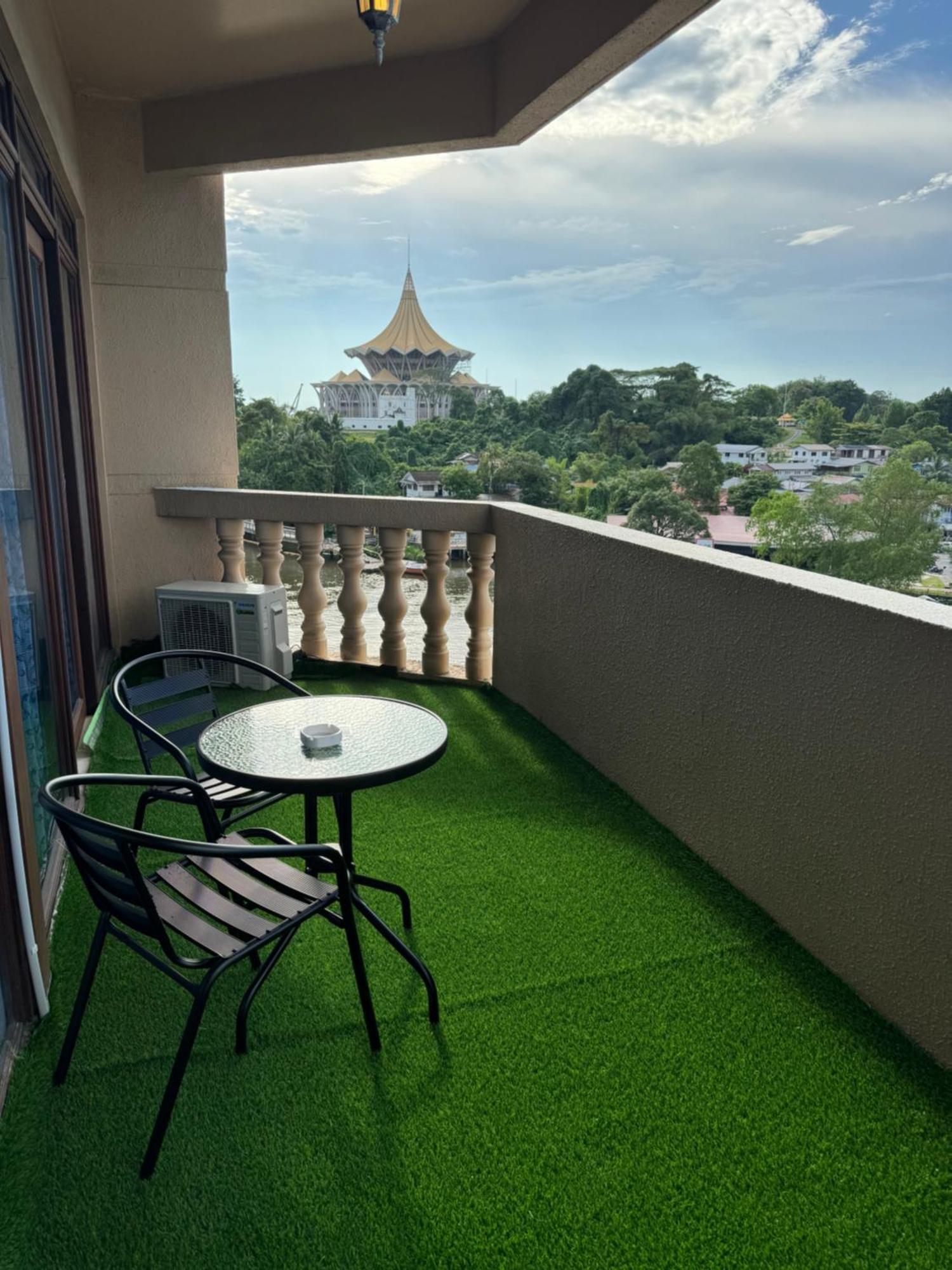 Riverview Home @Waterfront Kch Кучинг Номер фото
